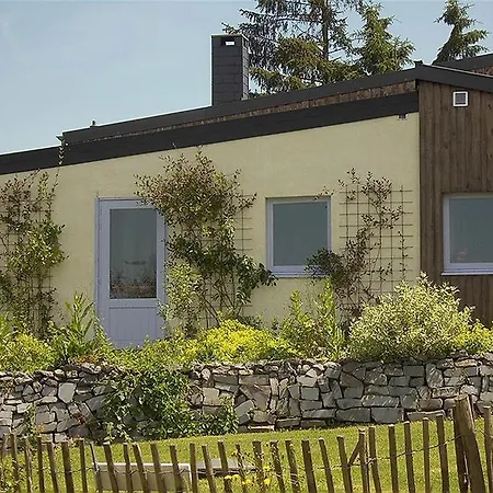 Vakantiewoning Aux Pierreux * Érezée